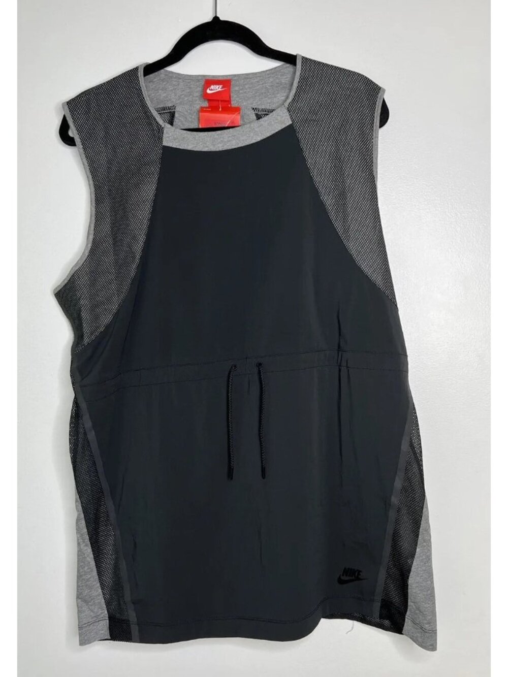 Nike Size L Womens Active Sleeveless Tank Top Black Y2K 2000s Vintage New NWT